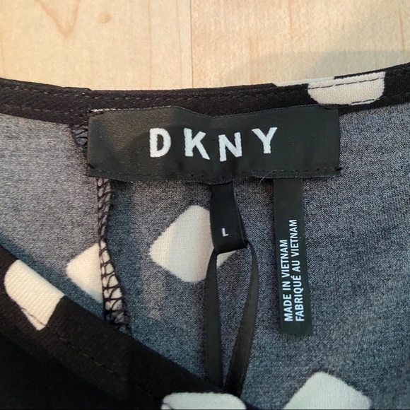 NWT DKNY peplum polka dot top - Picture 4 of 9